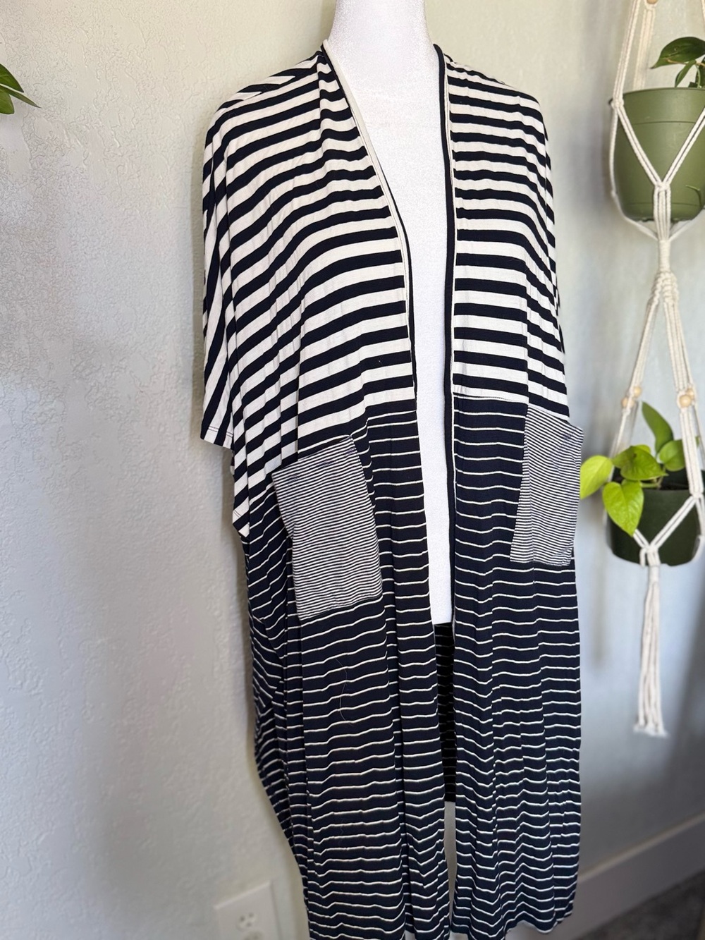 Hem & Thread Dark Navy and White Striped Open Cardigan